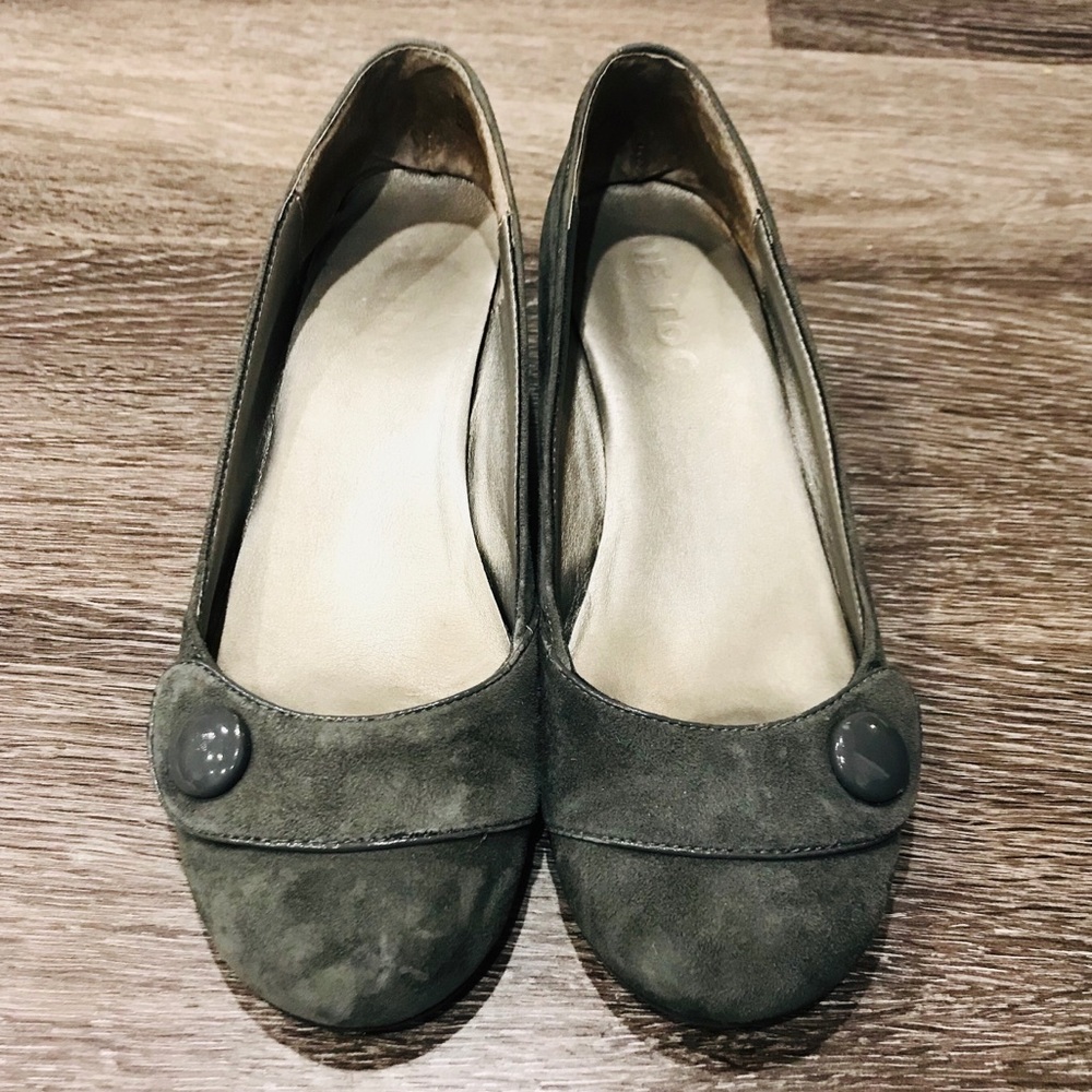Me Too Suede Mini Wedge